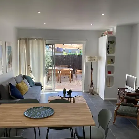 A 5mn A Pied Du Port ! Διαμέρισμα Carqueiranne